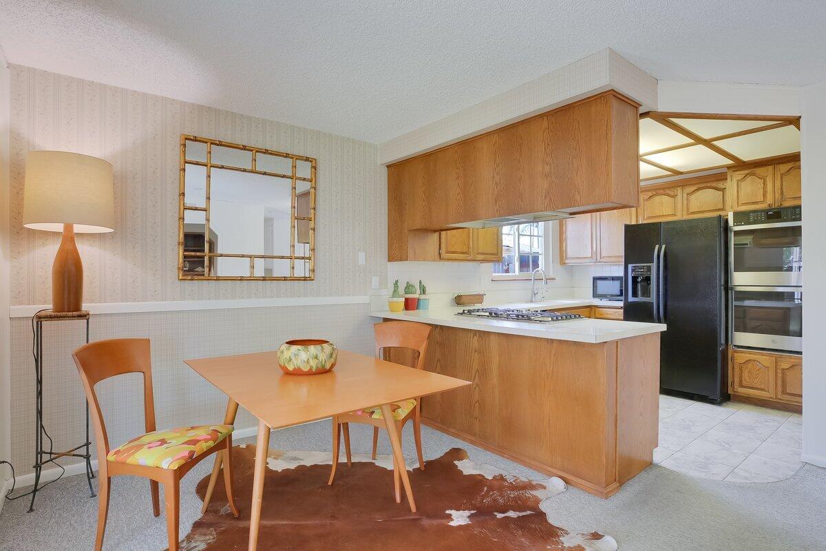 86 Deerhurst Drive
