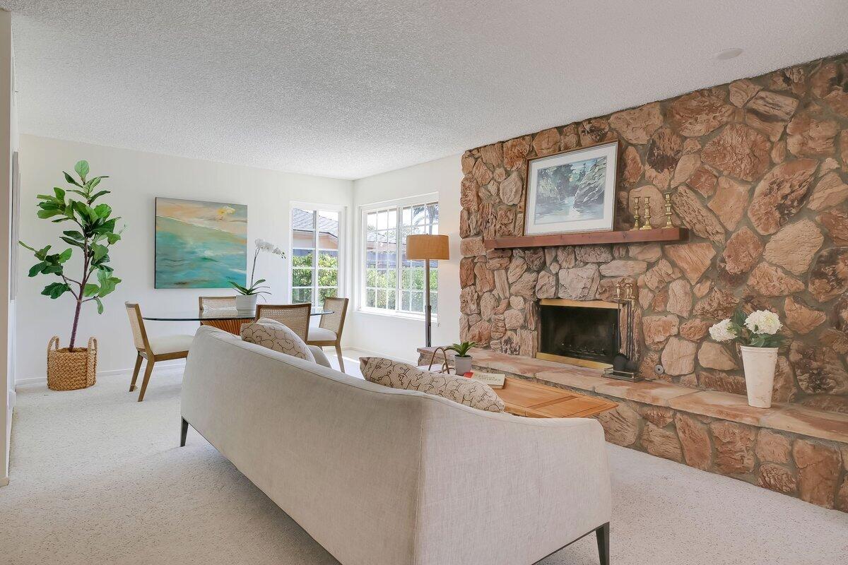 86 Deerhurst Drive