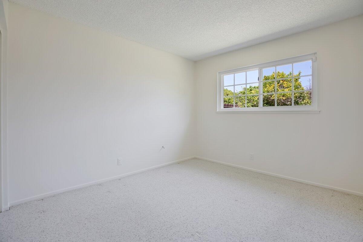 86 Deerhurst Drive