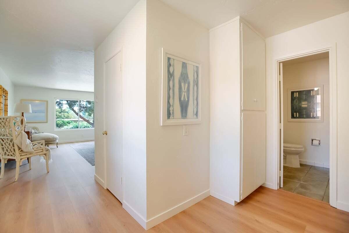 614 Calle De Los Amigos