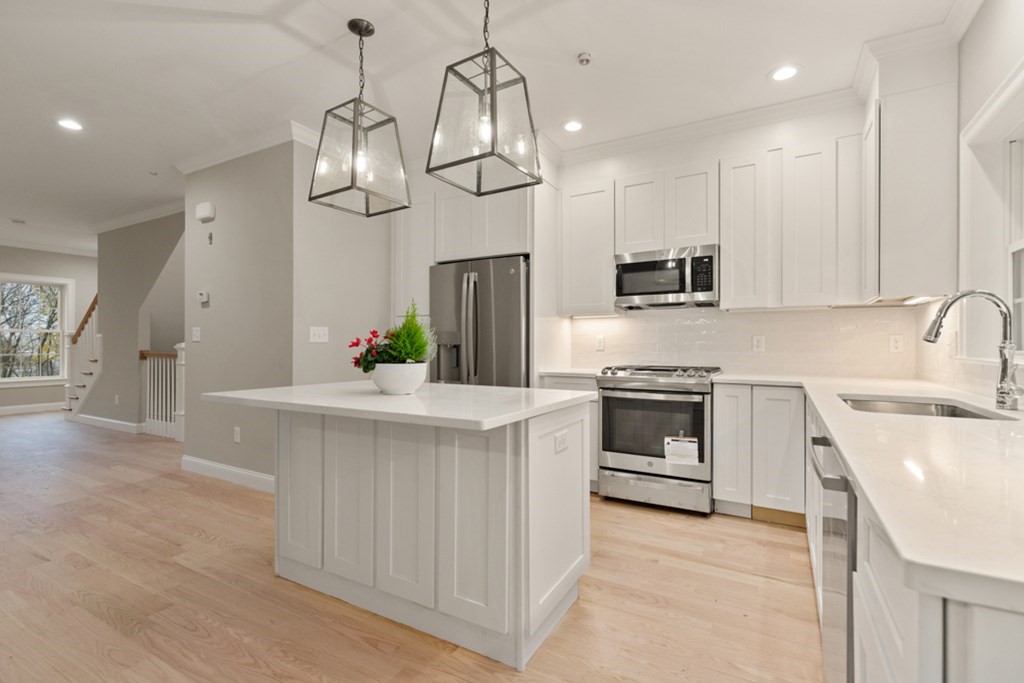 68 Prospect St Unit: 2