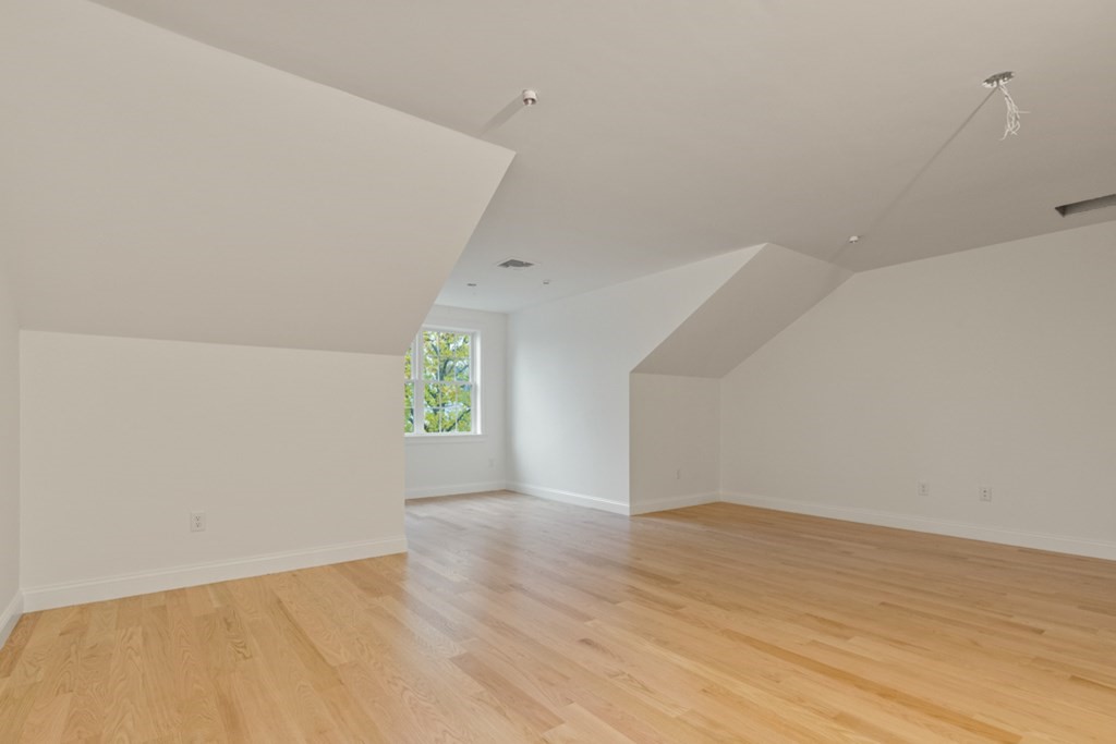 68 Prospect St Unit: 2