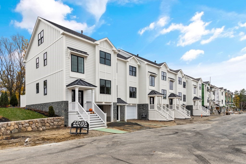 68 Prospect St Unit: 2