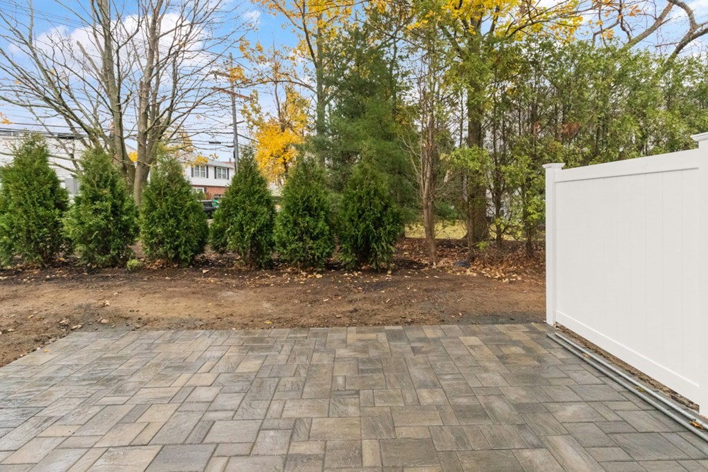 68 Prospect St Unit: 2