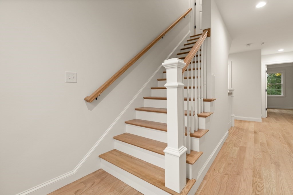 68 Prospect St Unit: 2