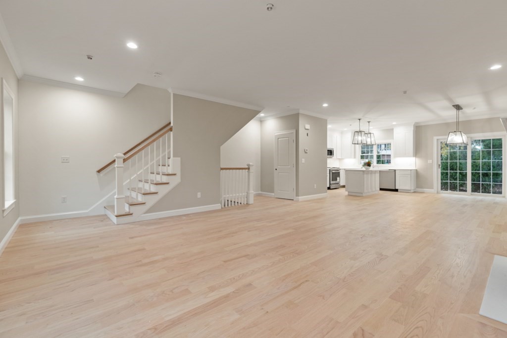 68 Prospect St Unit: 4