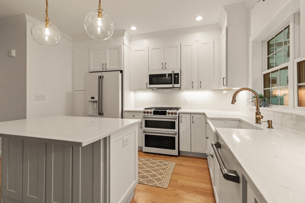 68 Prospect St Unit: 4