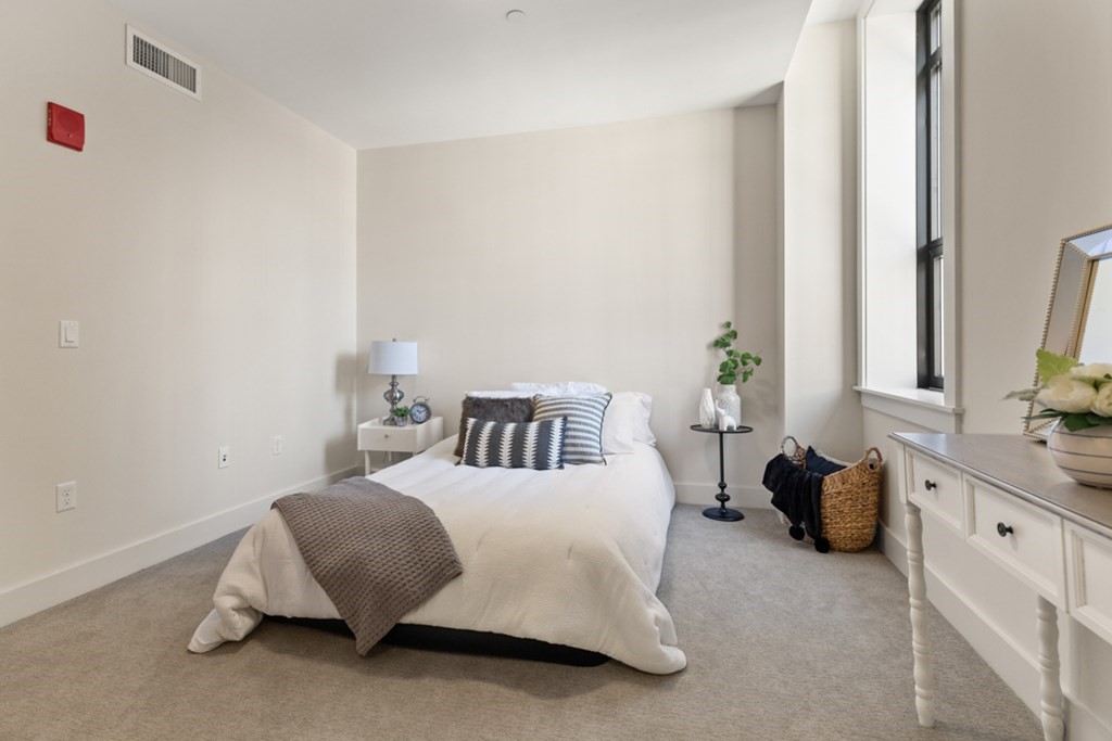 121 Portland St Unit: 511