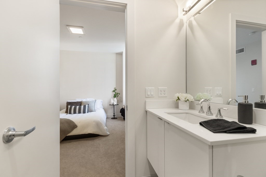 121 Portland St Unit: 511