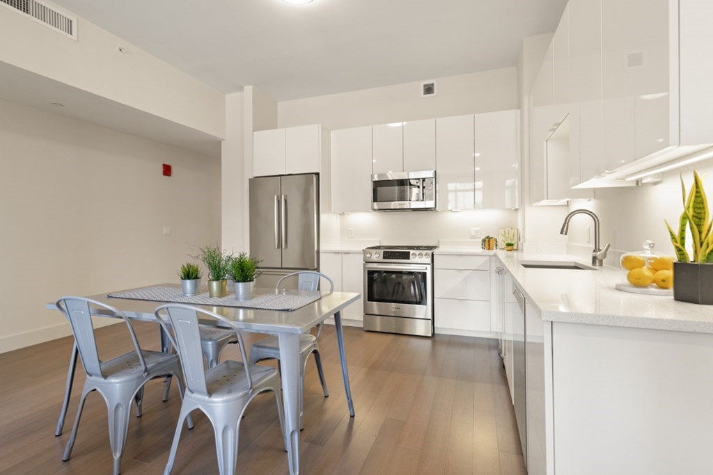 121 Portland St Unit: 511