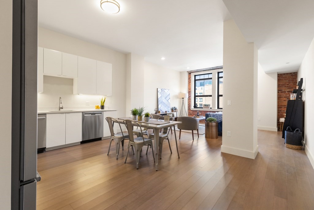 121 Portland St Unit: 511