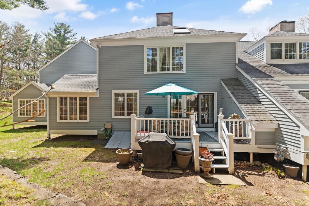 4 Bellingham Ct Unit: 4