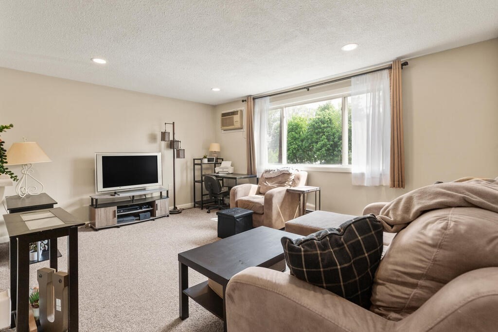 62 Purchase St Unit: B2