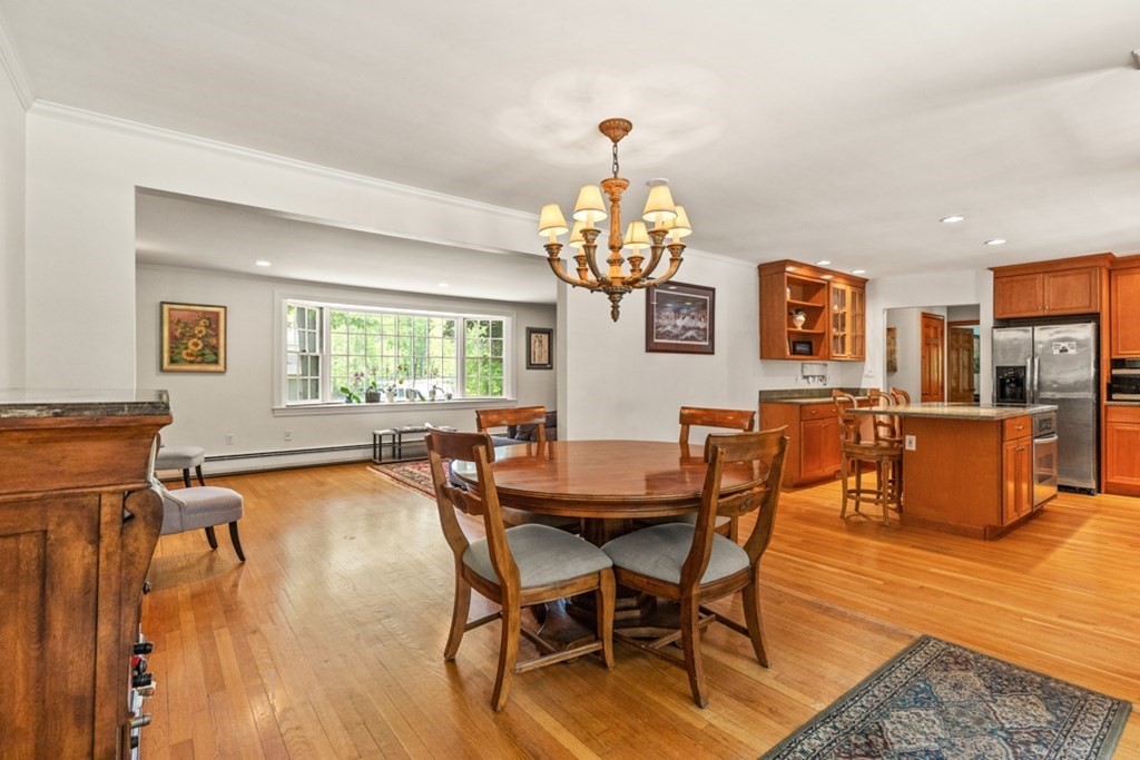 8 Candlewood Rd