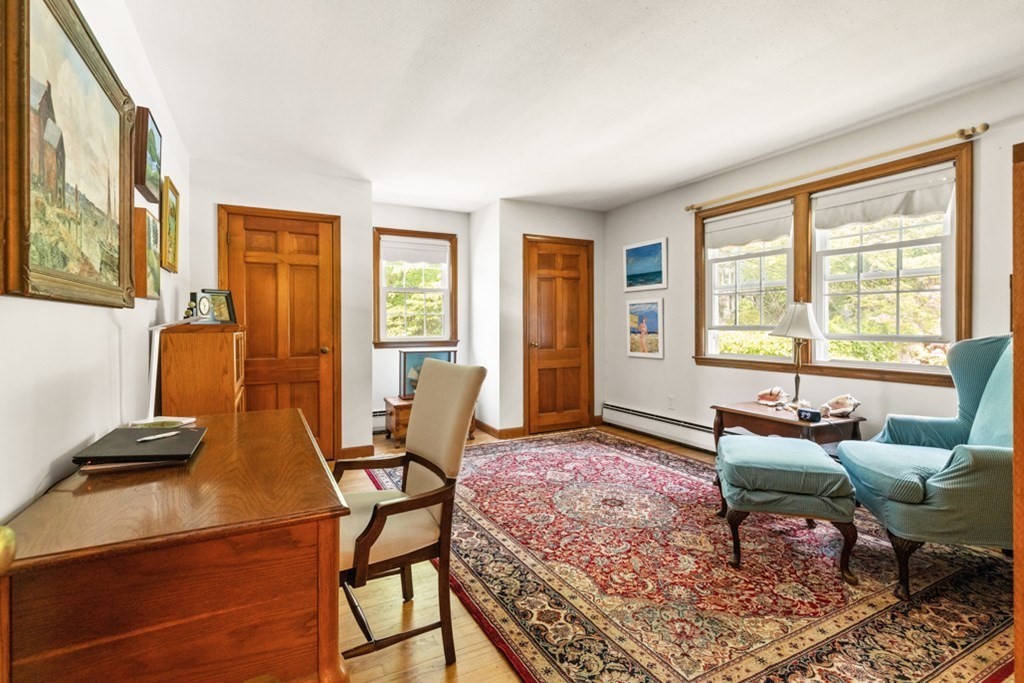 8 Candlewood Rd