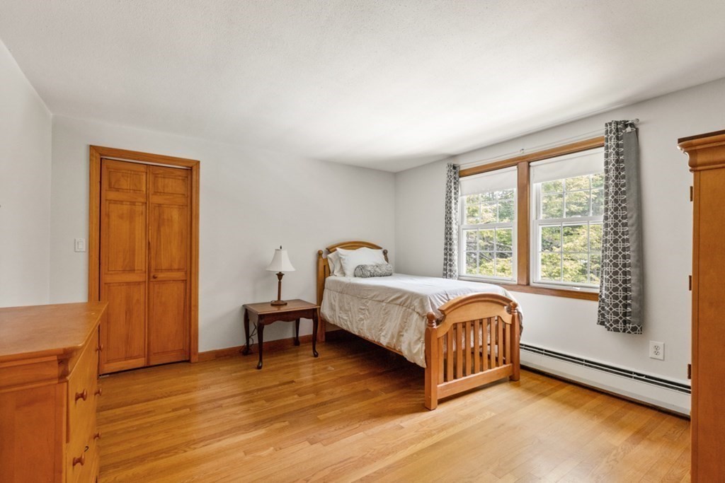 8 Candlewood Rd