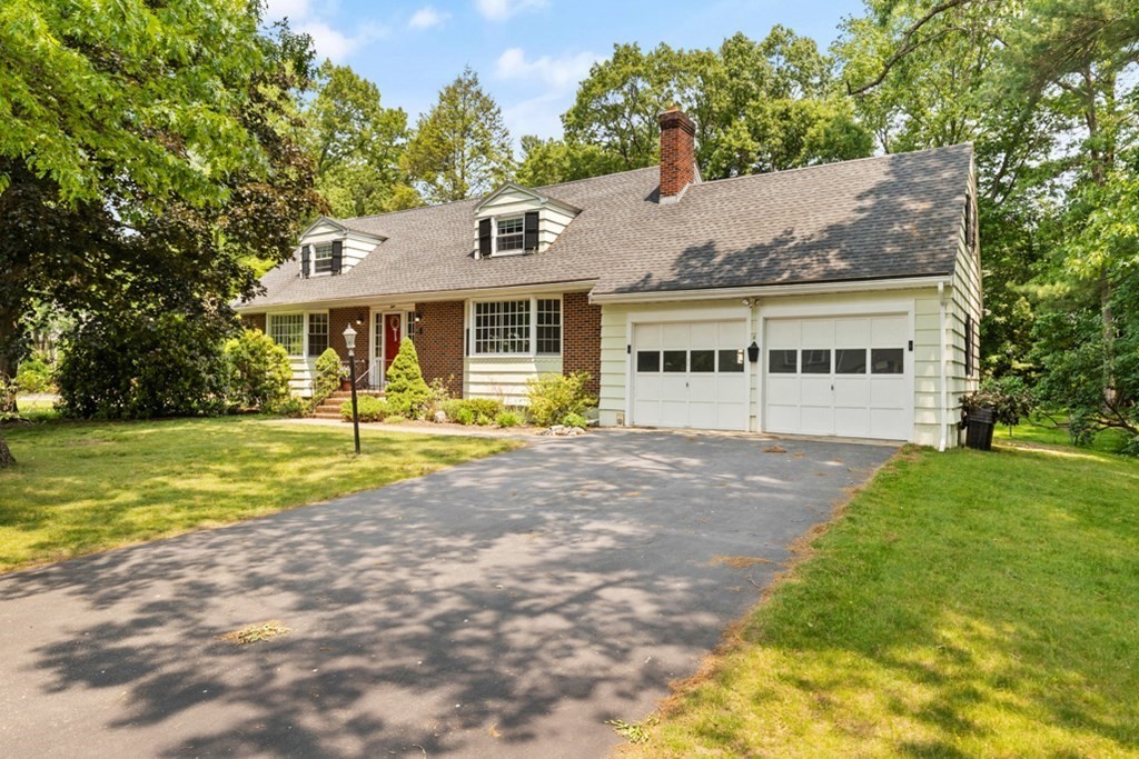 8 Candlewood Rd