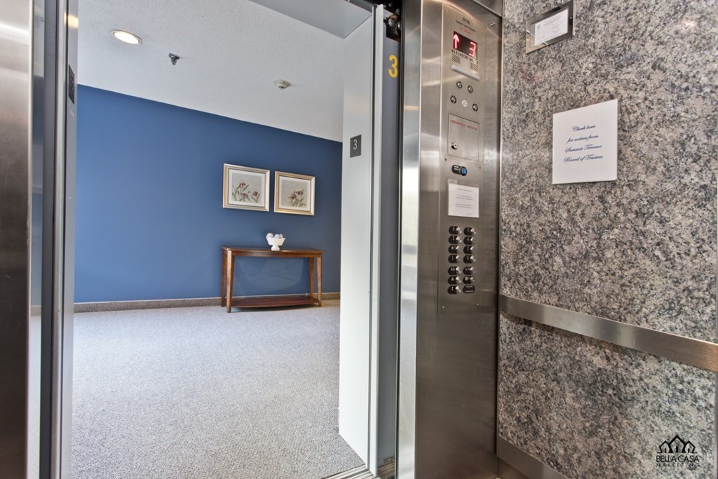 4 Summit Drive Unit: 001