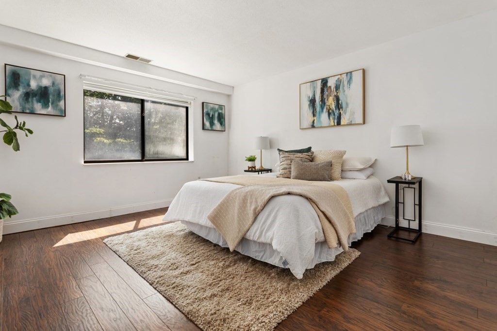 4 Summit Drive Unit: 001