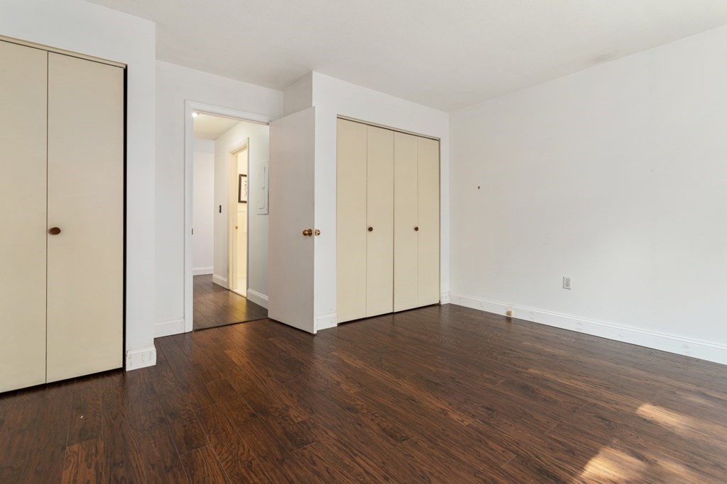 4 Summit Drive Unit: 001