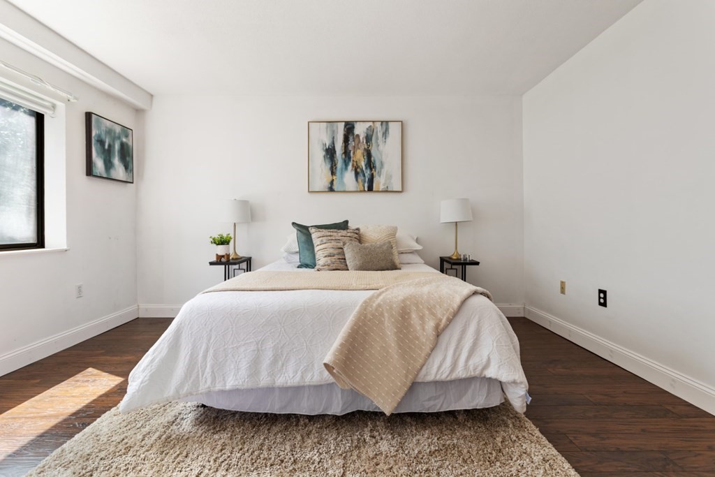 4 Summit Drive Unit: 001