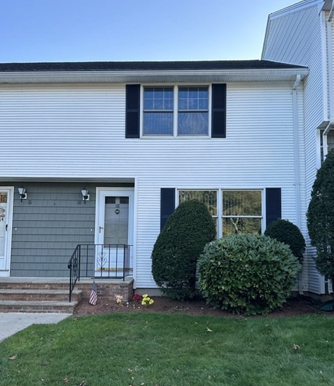 18 Christopher Dr Unit: 18