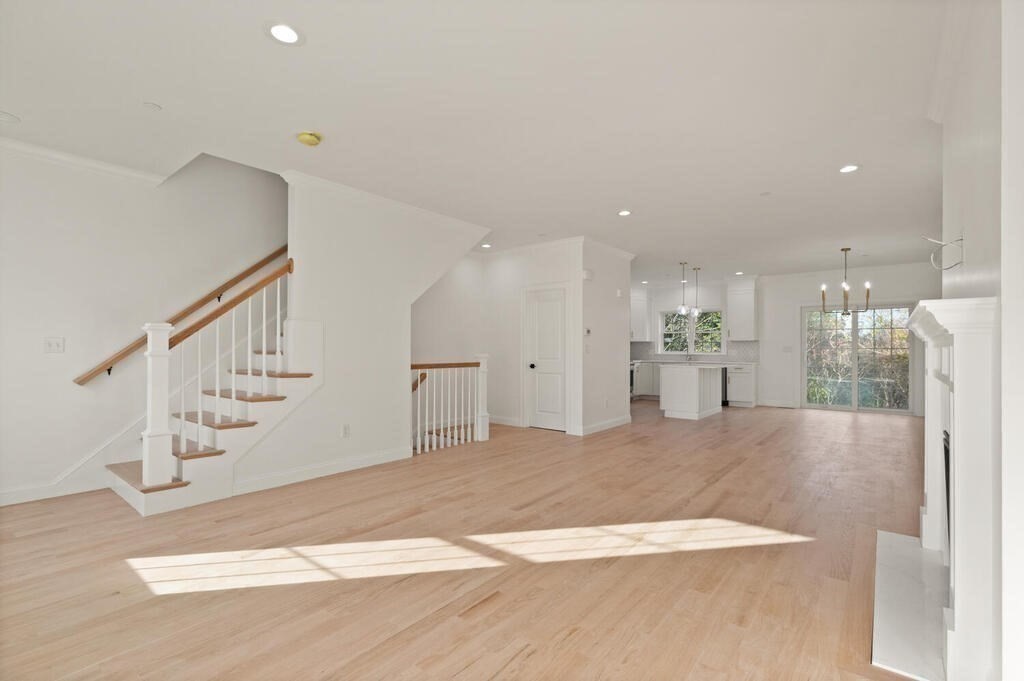 68 Prospect St Unit: 16