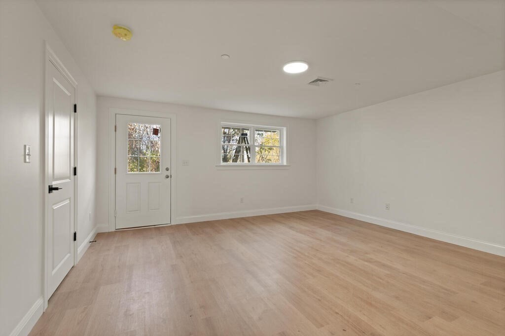 68 Prospect St Unit: 16