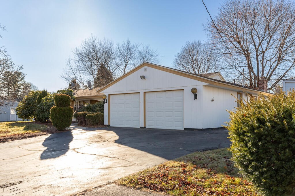 4 Waldens Hill Drive