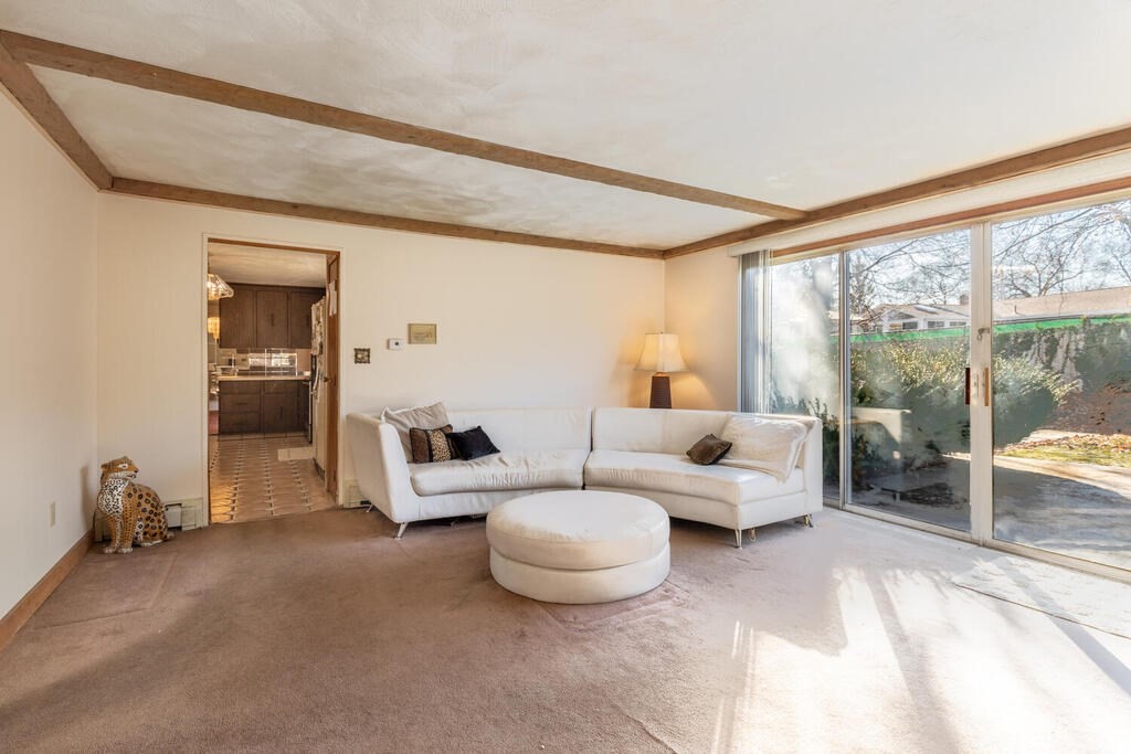 4 Waldens Hill Drive