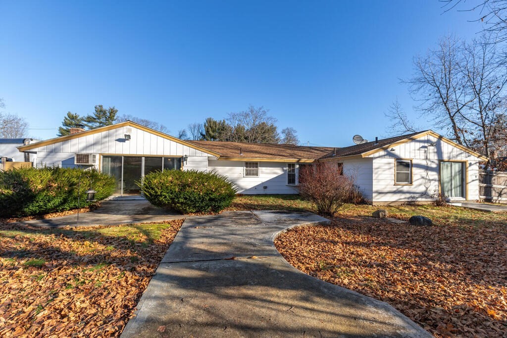 4 Waldens Hill Drive