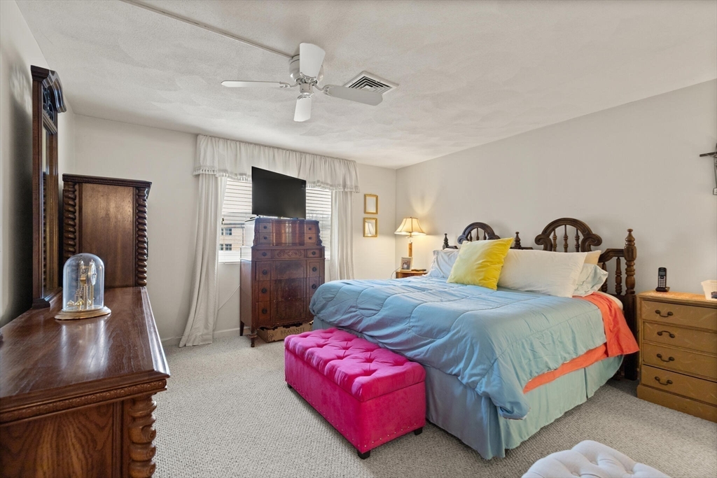 5 Ledgewood Way # 15