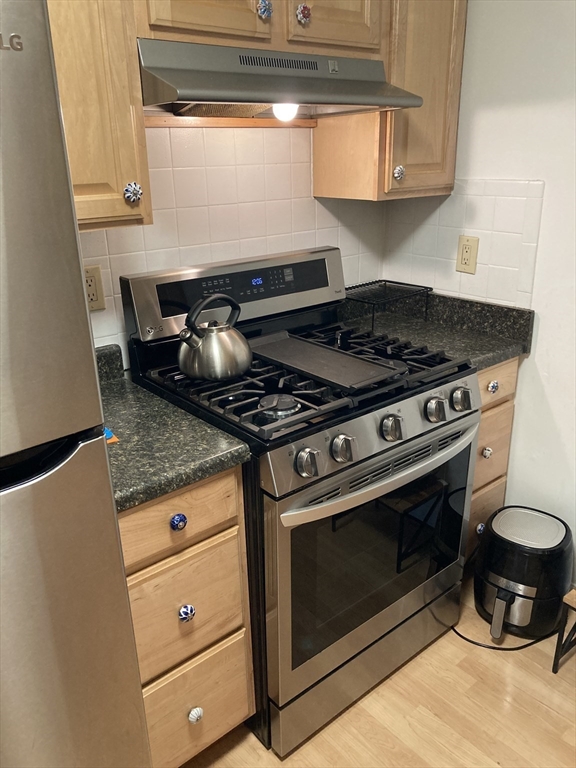 6 Greenbriar Dr # 110