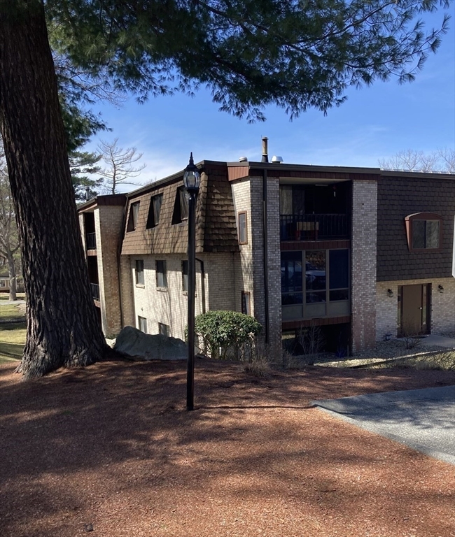 6 Greenbriar Dr # 110