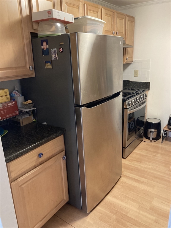 6 Greenbriar Dr # 110