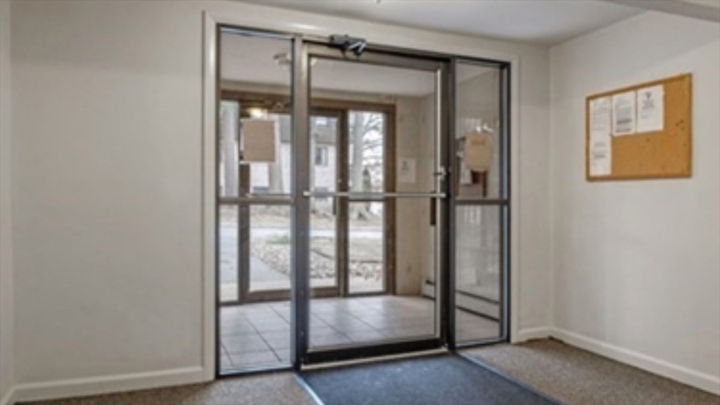 6 Greenbriar Dr # 110