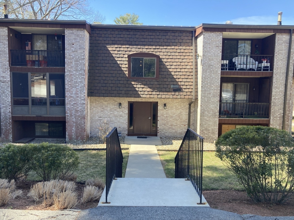 6 Greenbriar Dr # 110