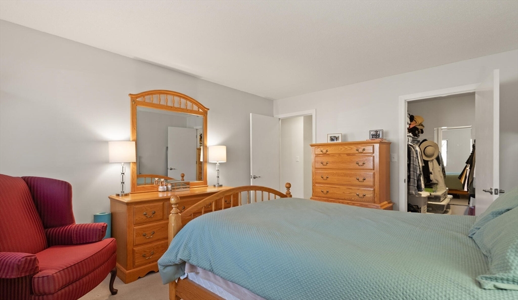 1 Greenbriar Dr # 202