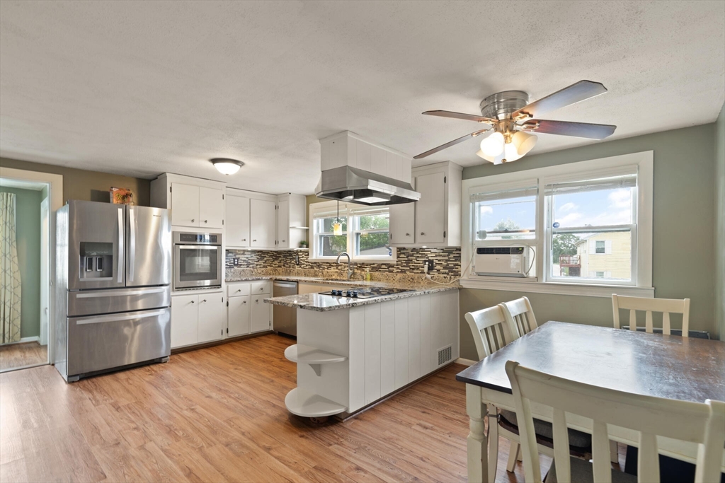 39 Venice Ave