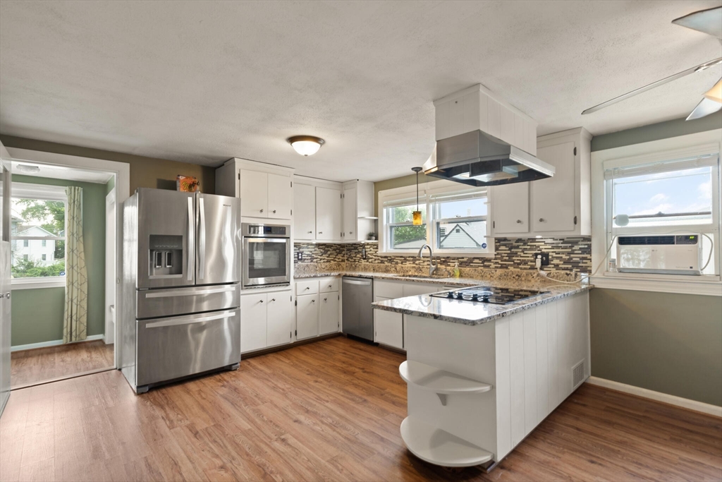 39 Venice Ave