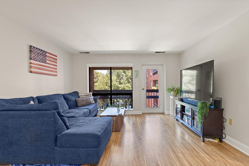 4 Summit Drive # 414