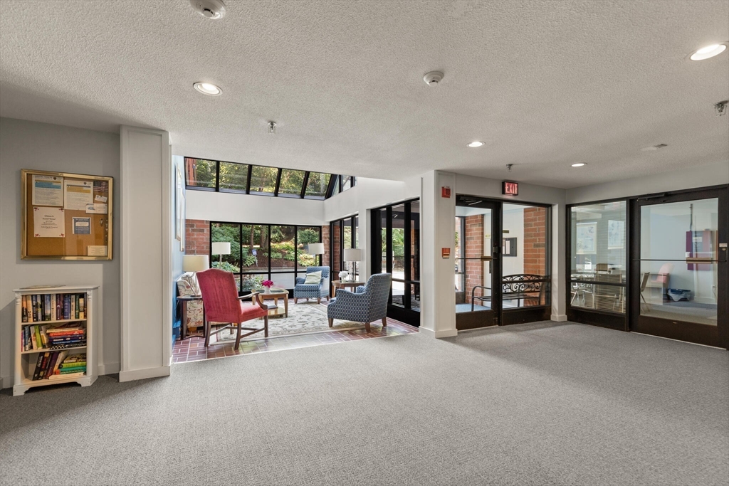 4 Summit Drive # 414