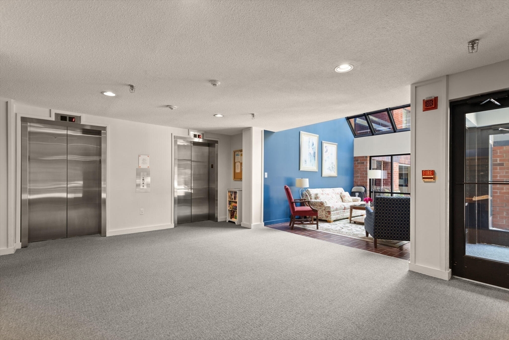 4 Summit Drive # 414