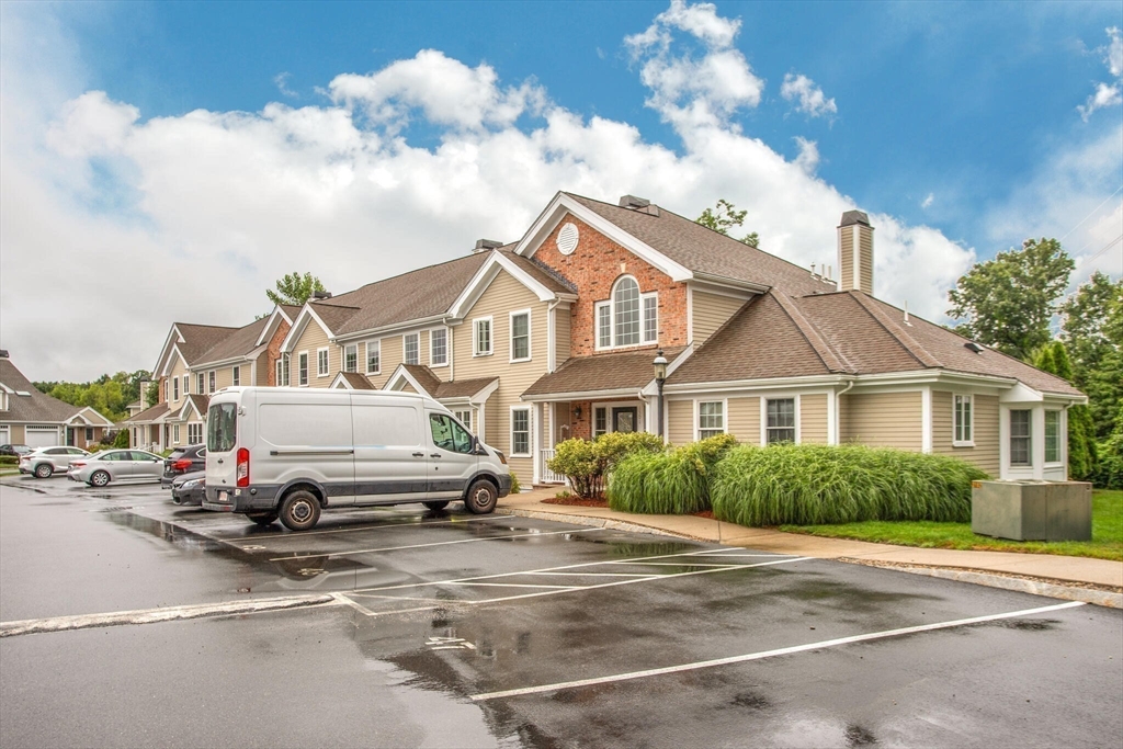 410 Salem Street # 1305