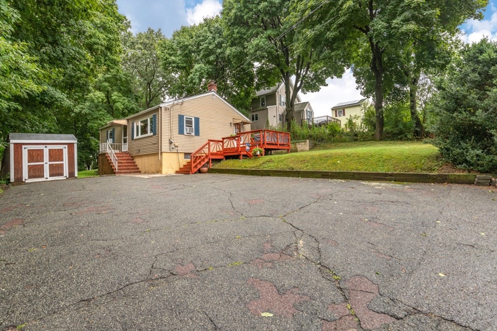 18 2nd Street