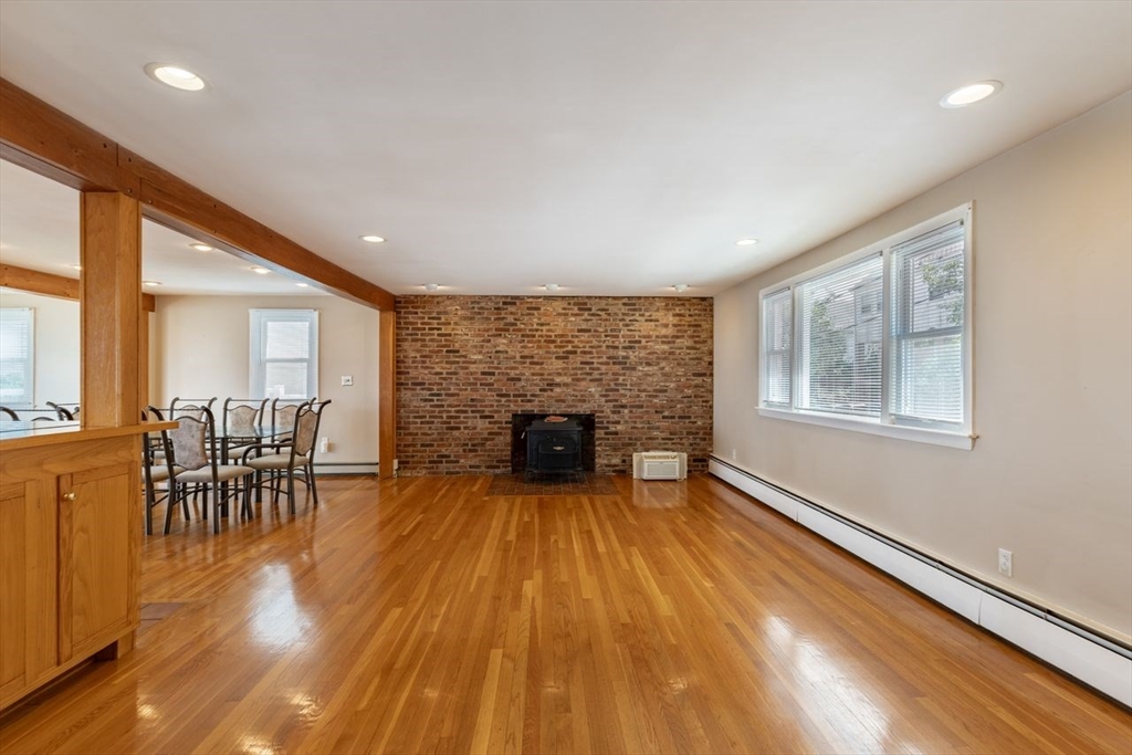 53 Upland Rd
