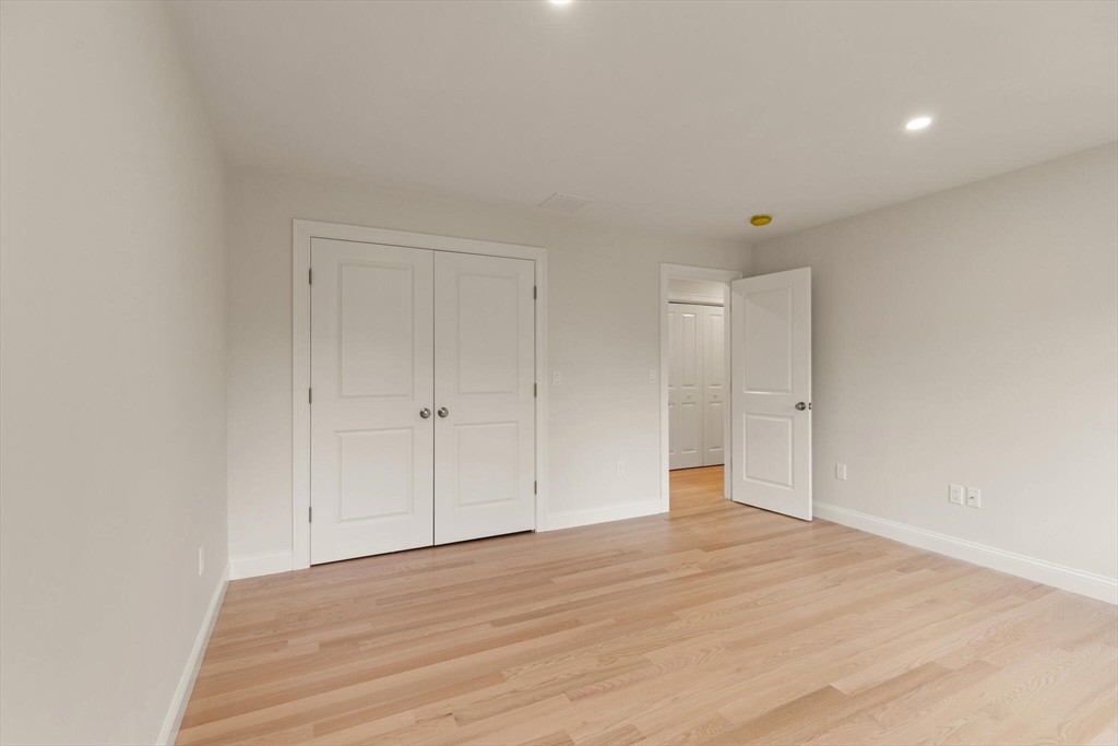 231 Salem St