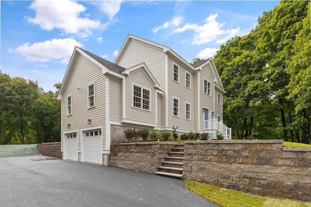 231 Salem St