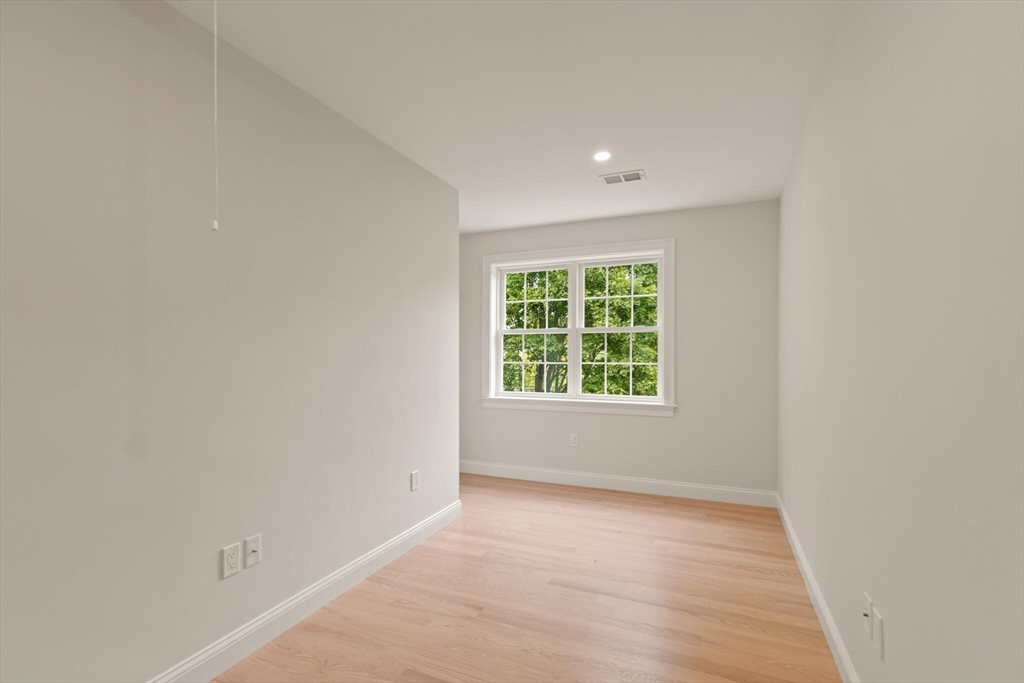 231 Salem St