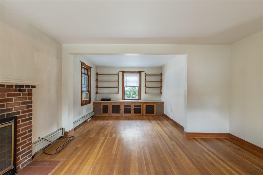 17 Crest Rd
